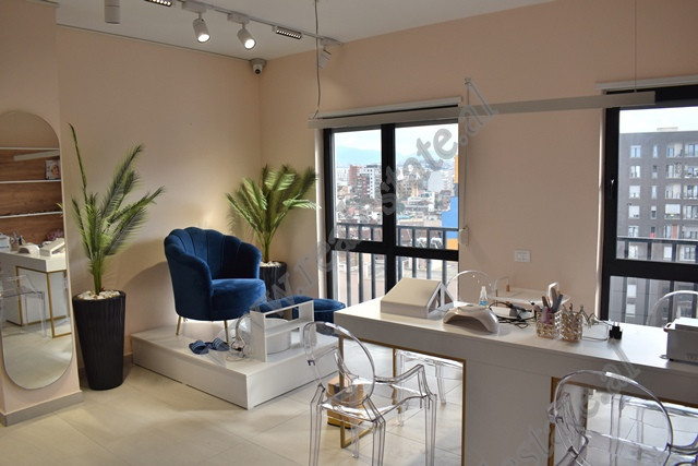 Zyre me qira ne zonen e Selvise ne Tirane